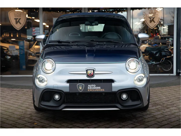 Abarth 500 C 1.4 T-Jet Abarth Rivale 695 Riva  Image 2