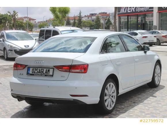 Audi A3 A3 Sedan 1.6 TDI Design Line Image 4